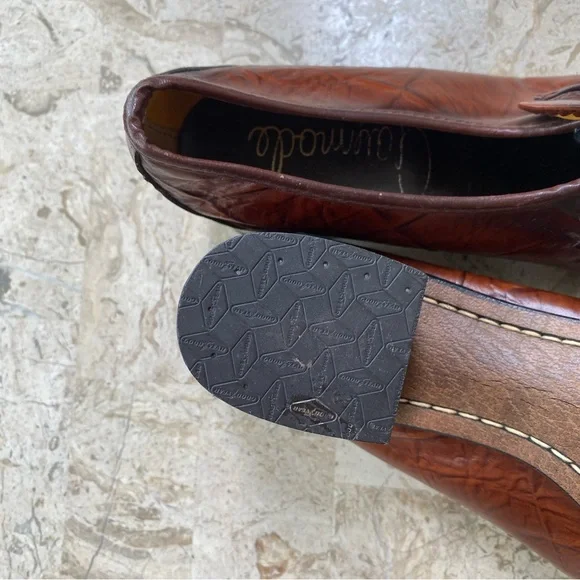 Vintage Brown Leather Slip On Penny Loafers Block Heel Size 8.5 M/W - Picture 9 of 12